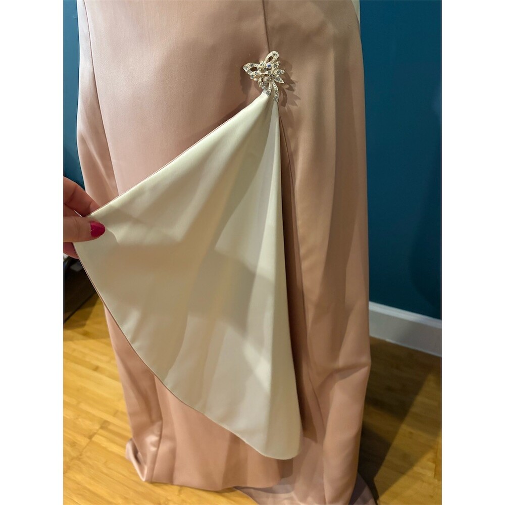Niki by Niki Livas Evening Gown Womens M Strapless Long Pink Wrap Brooch - Picture 4 of 12